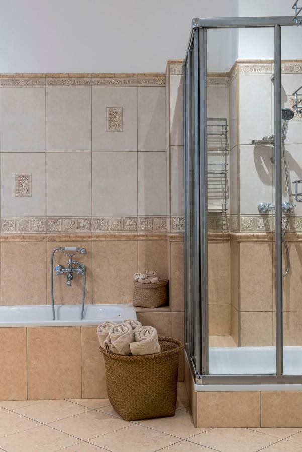 Central Apartman Будапеща Екстериор снимка