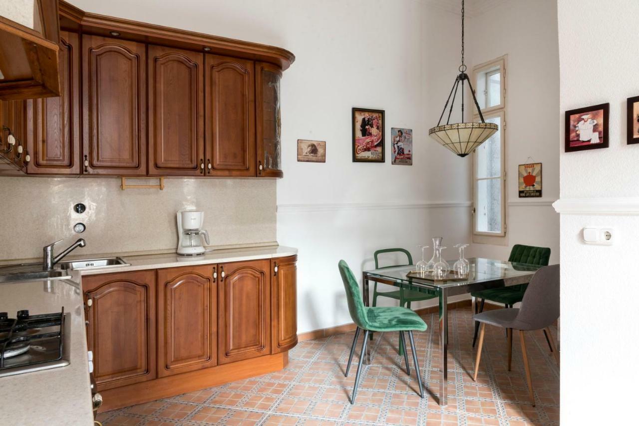 Central Apartman Будапеща Екстериор снимка